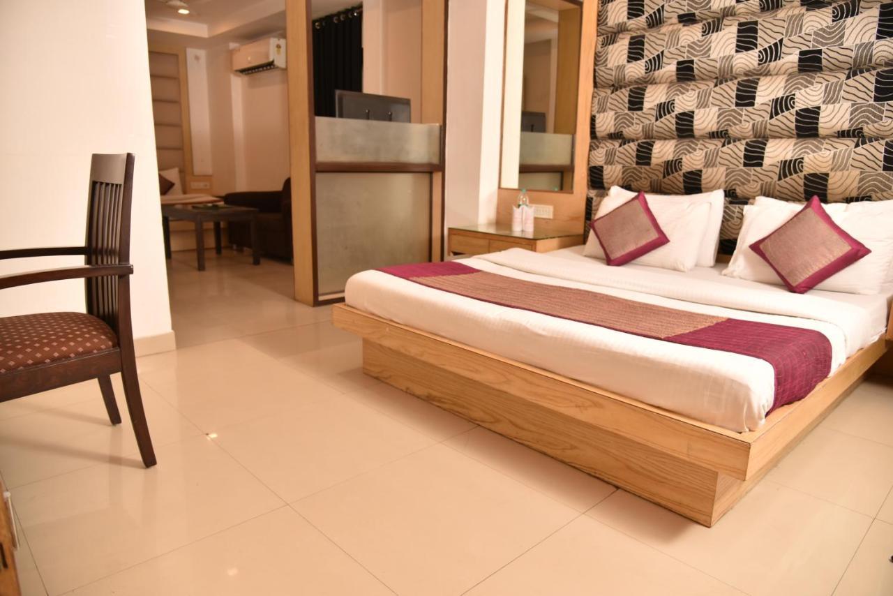 Hotel Yellow Saffron Delhi  Exterior foto