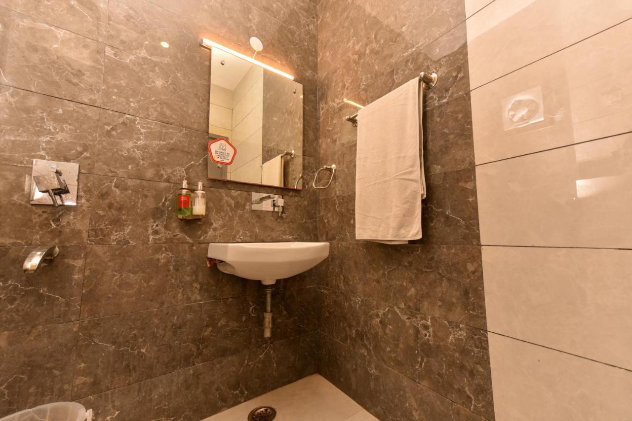 Hotel Yellow Saffron Delhi  Exterior foto